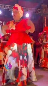 As Baianas do Salgueiro rodaram a saia e encantaram todo mundo! ⚪🔴 Ala mais tradicional e sagrada de toda escola de sam