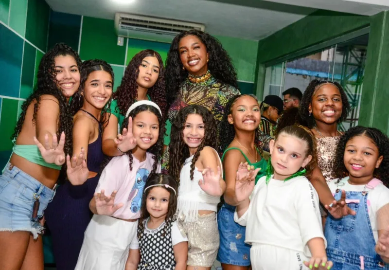 Imperatriz Leopoldinense realiza coroação da Rainha IZA no próximo domingo (26)