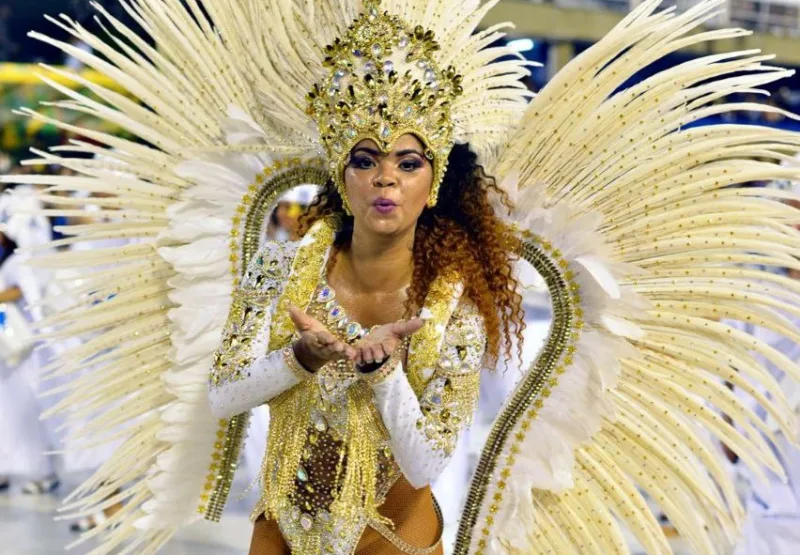 União do Parque Acari anuncia Roberta Freitas como nova Musa para o Carnaval 2026