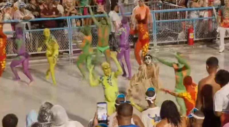 Camaleônica: A Imperatriz Veste Muitos Neys