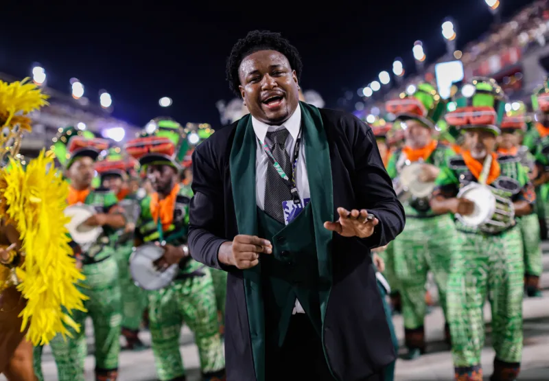 Império Serrano renova com o mestre de bateria para o Carnaval 2027