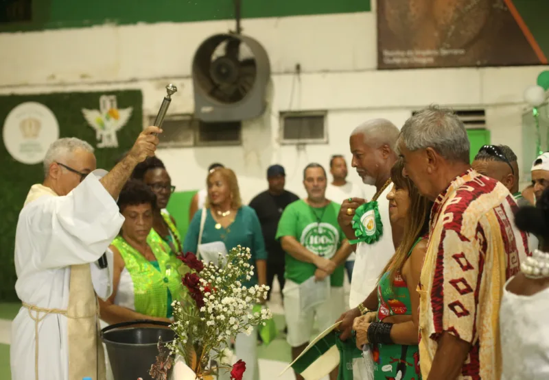 Império Serrano celebra 79 anos com festa na quadra e entrada franca na segunda-feira (23)