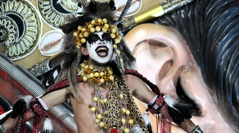 Na Vila, o Futuro Precisa Caber no Chão Antes de Caber no Sonho