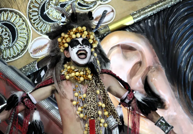 Na Vila, o Futuro Precisa Caber no Chão Antes de Caber no Sonho