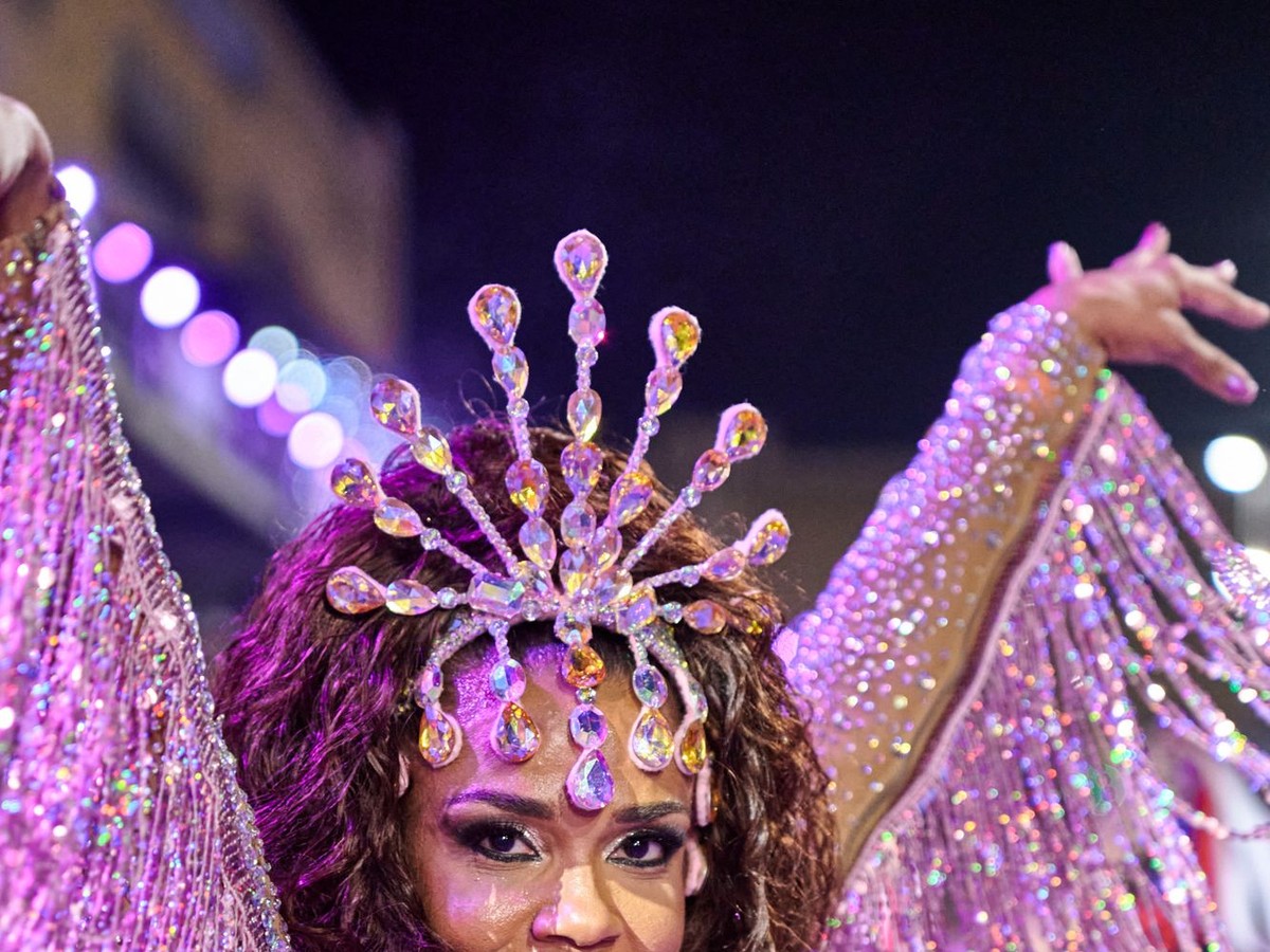 Médica Nathalia Brito concilia carreira na saúde e protagonismo no Carnaval