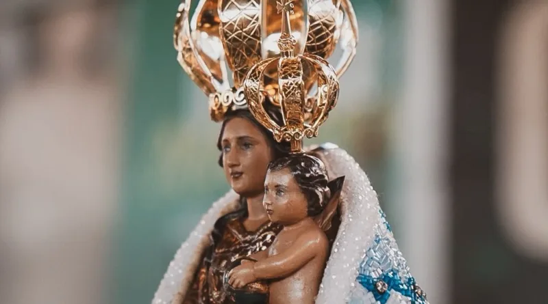 Com presença de Imagem Peregrina, Imperatriz Leopoldinense realiza ‘Mini Círio de Nazaré’ e reúne milhares de fiéis pelas ruas de Ramos