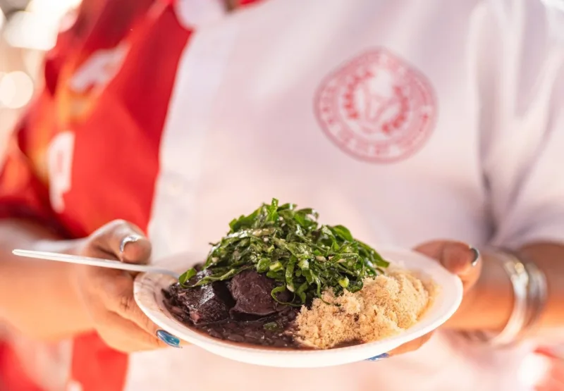 Unidos de padre miguel realiza tradicional feijoada rumo ao carnaval 2027 e recebe a campeã unidos do viradouro