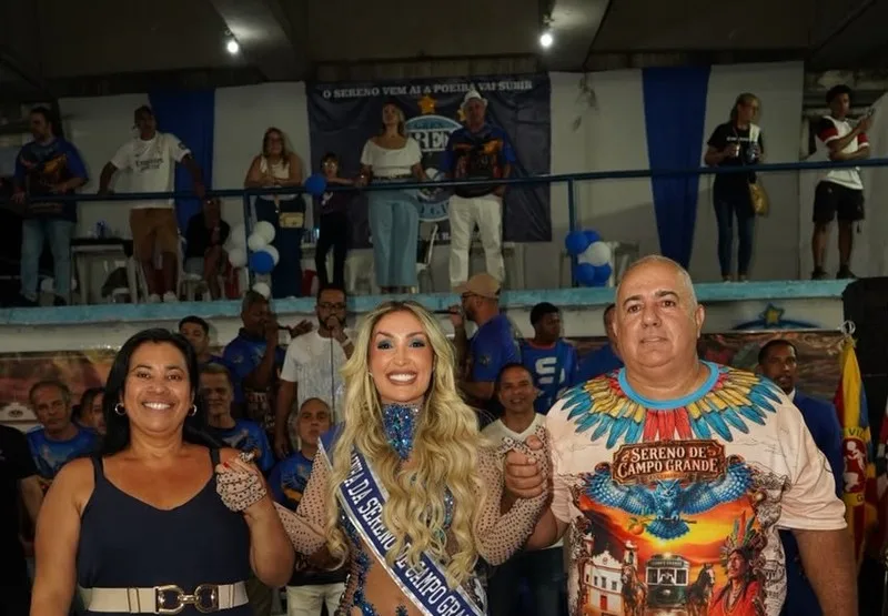 Rayara Amaral é coroada rainha da Sereno de Campo Grande e emociona ao relembrar história de vida com a escola