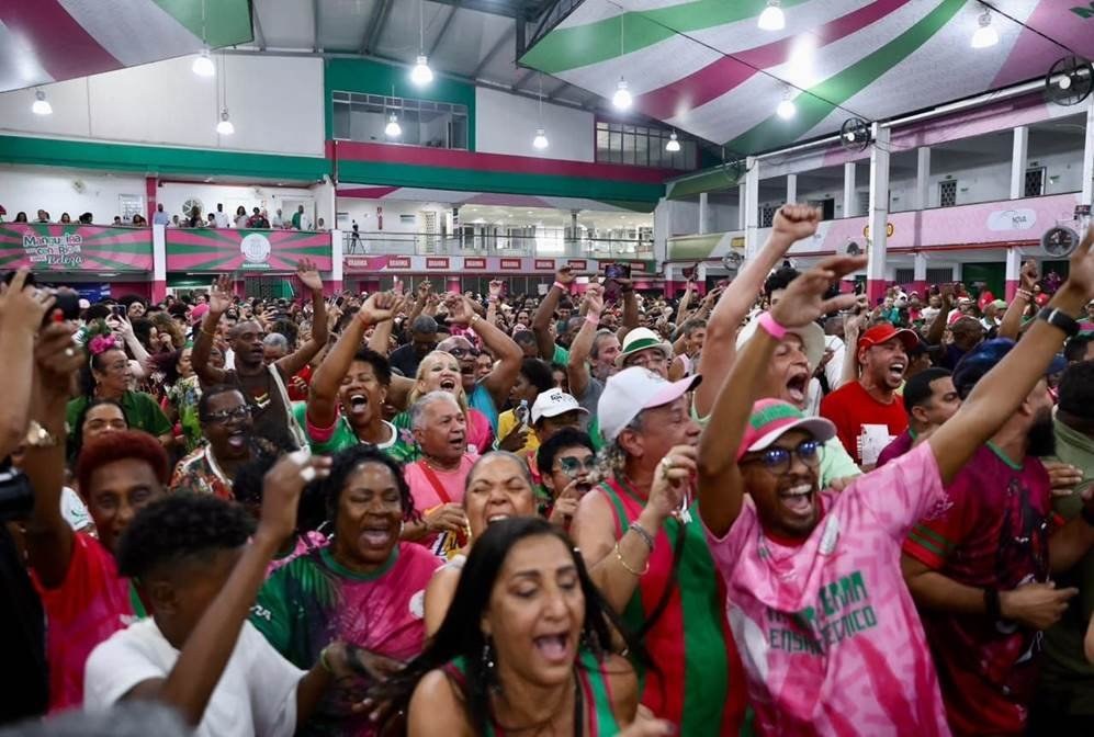 Samba 3 se destaca, avança com força máxima e desponta como um dos favoritos na disputa da Mangueira para o Carnaval 2027