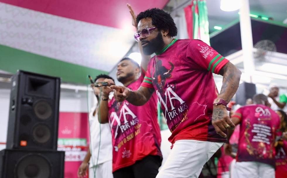 Samba 3 se destaca, avança com força máxima e desponta como um dos favoritos na disputa da Mangueira para o Carnaval 2027
